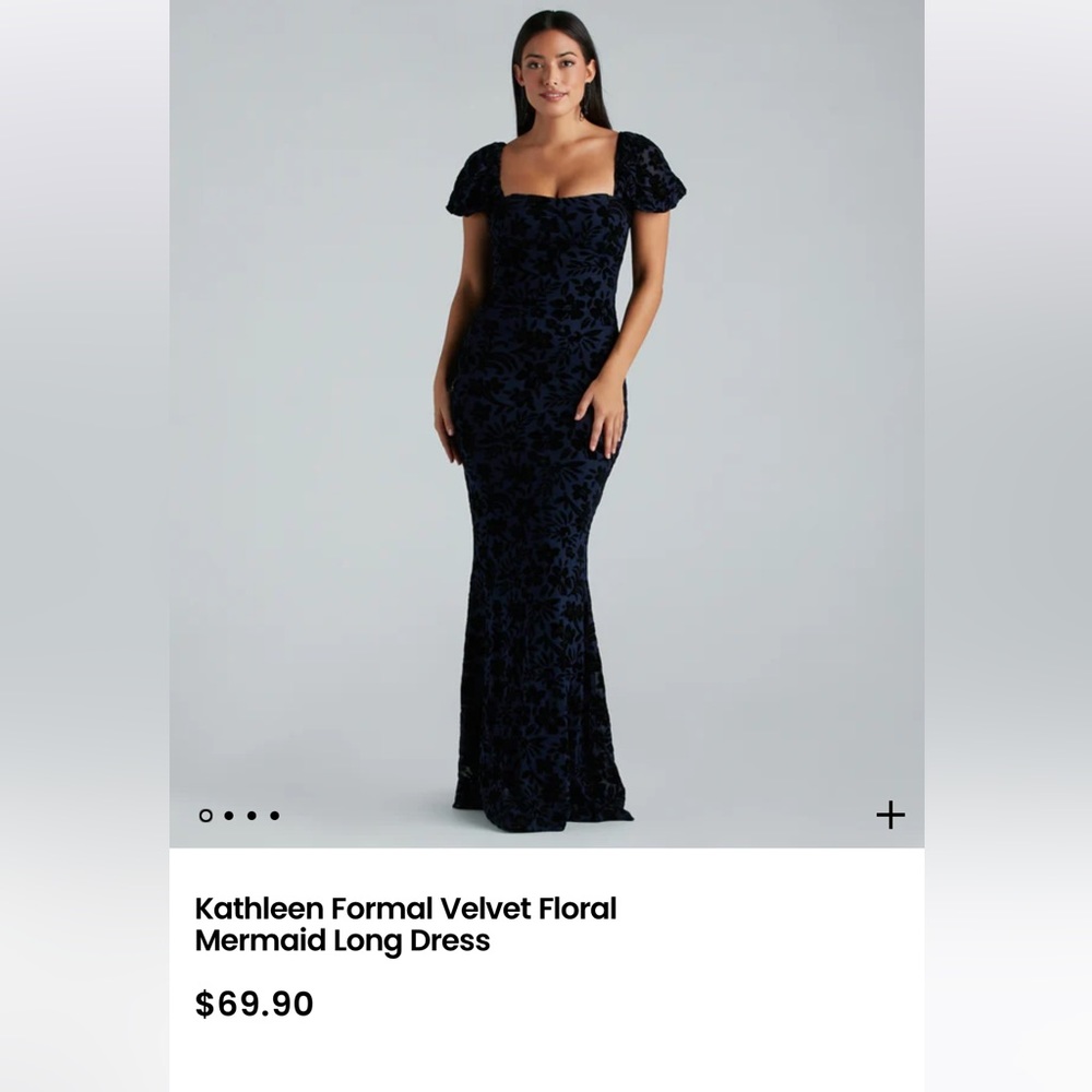 Windsor Formal Velvet Dress